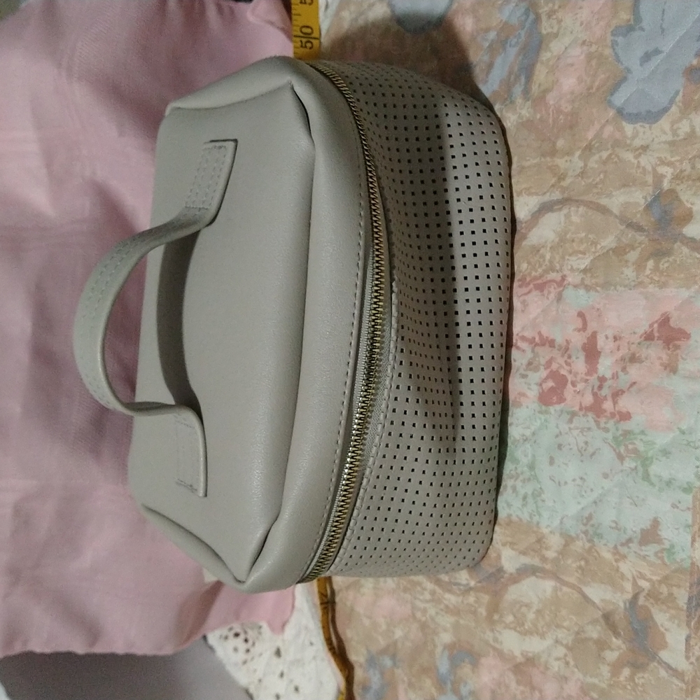 Train case - Picture 2 of 7